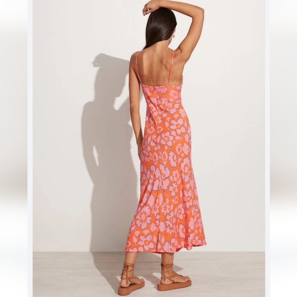 Faithfull the Brand Shayna Paraiso Floral Midi Dress - Picture 2 of 8